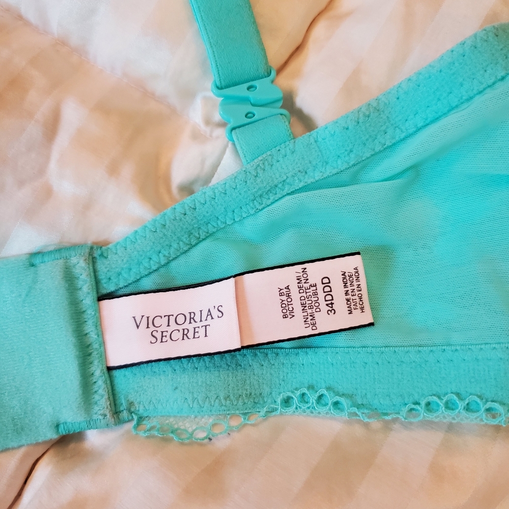 VICTORIA SECRET UNLINED DEMI BRA - Picture 2 of 5